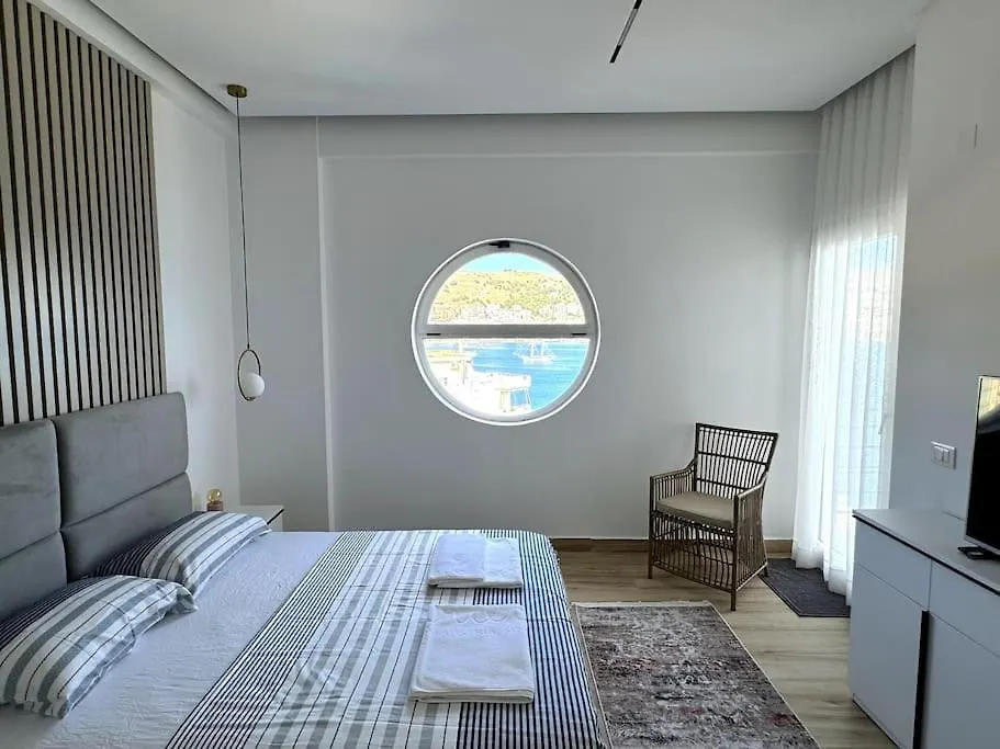 Seafront Oasis Luxury Apartment, With Sae View Sarandë Appartamento