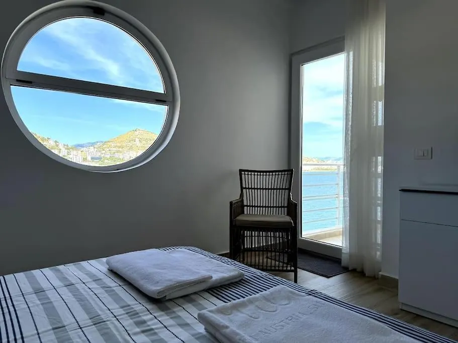 Seafront Oasis Luxury Apartment, With Sae View Sarandë 0*,