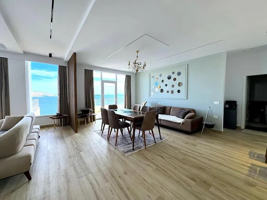 Seafront Oasis Luxury Apartment, With Sae View Sarandë Appartamento
