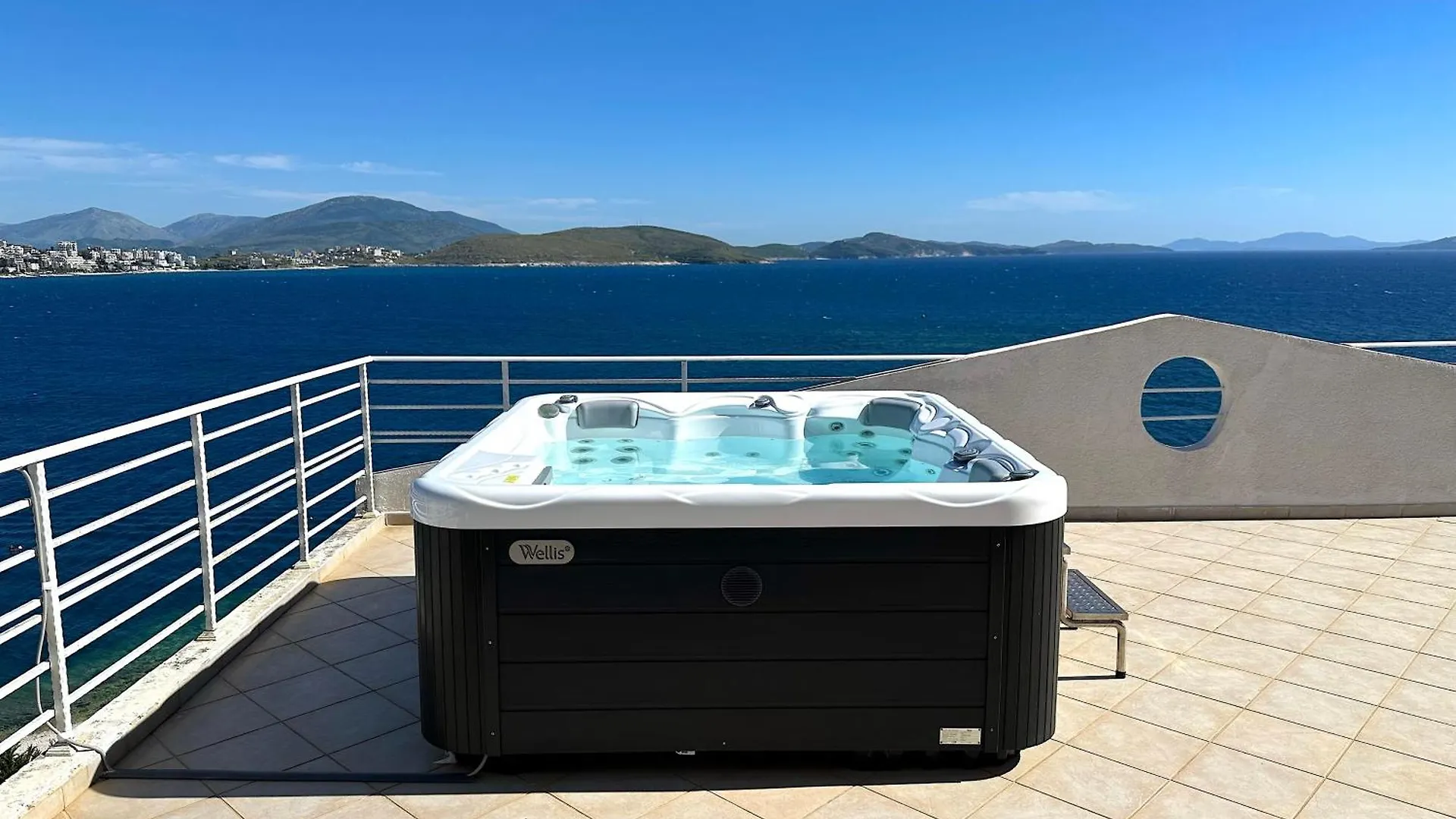 Appartamento Seafront Oasis Luxury Apartment, With Sae View Sarandë